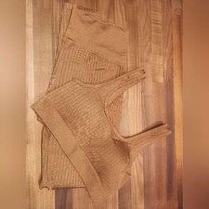 Good American Ribbed Tan Sports Bra and Leggings Set